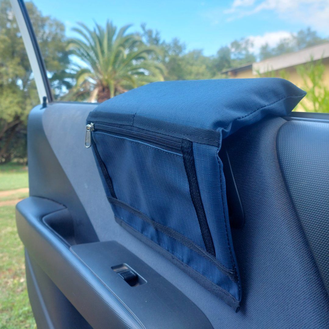 Armrest with zipped Pocket - Image 4