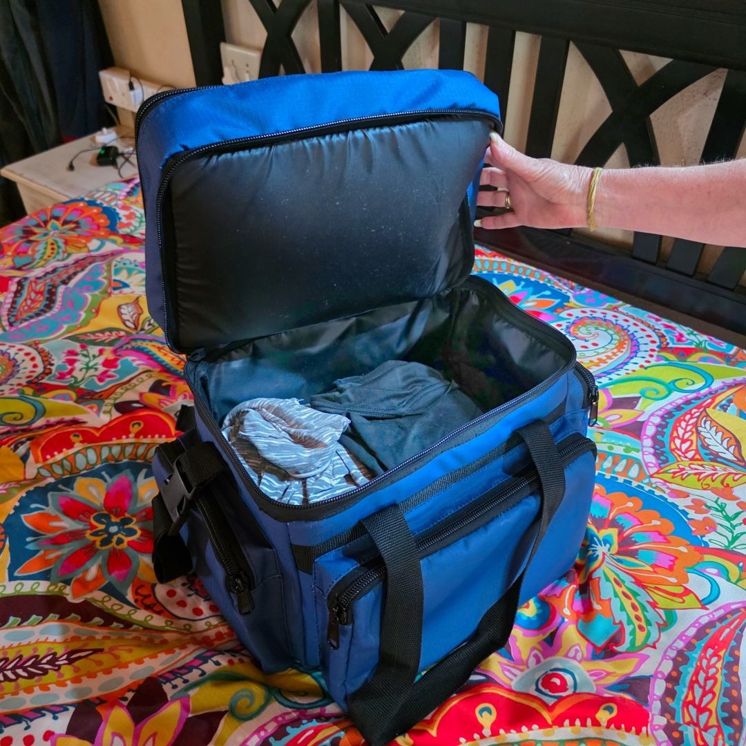 Weekender Carry-All Bag - Image 3